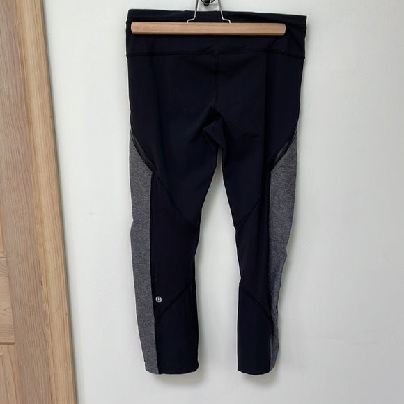 Lululemon crop leggings 6 - Picture 4 of 9